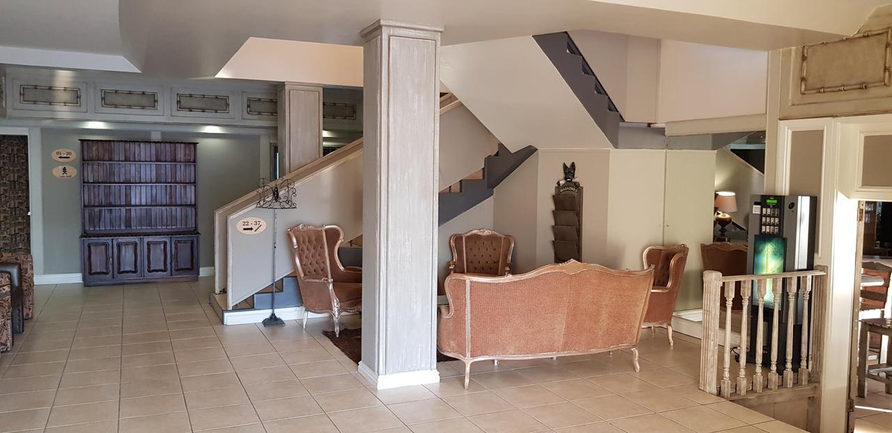 Savoy Hotel Jeffreys Bay Exterior photo
