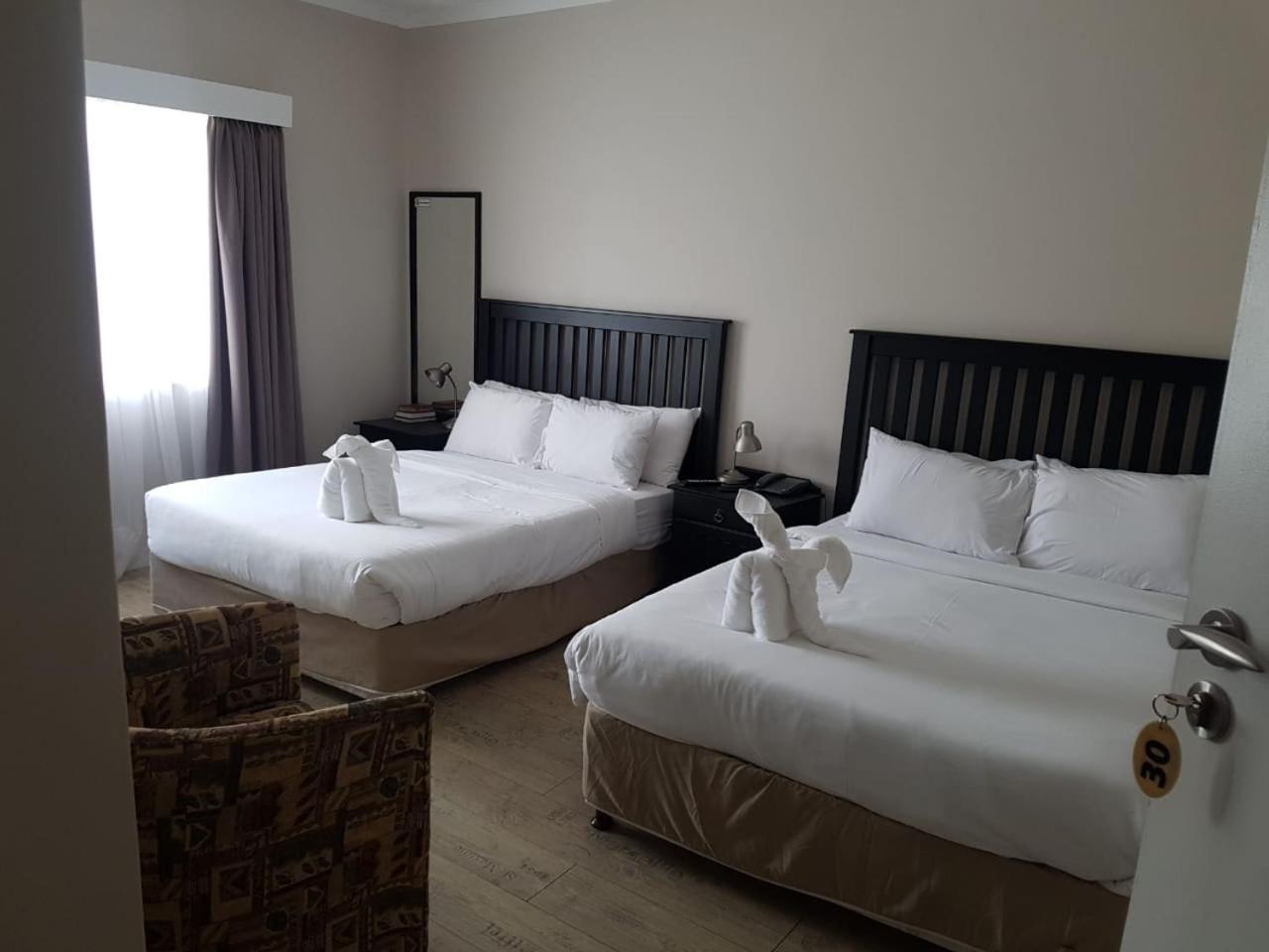 Savoy Hotel Jeffreys Bay Exterior photo